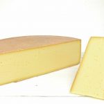 Luzerner Nusskäse