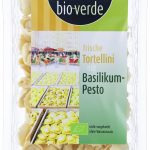 Frische Tortellini mit Basilikum-Pesto