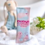 Kräuterbad Babys Hautpflegezeit