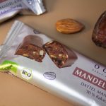 Mandel Brownie Bio Dattel-Schoko Mandel-Riegel – Genus Ohne Reue